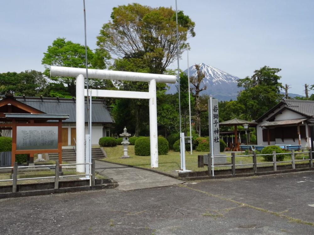 神社の正面