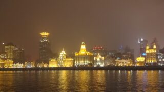 上海の外灘で歴史的見どころとナイトクルーズ夜景観賞を紹介 