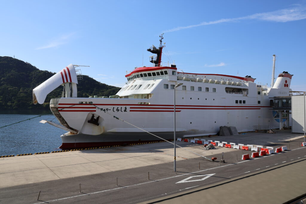 隠岐汽船しらしま