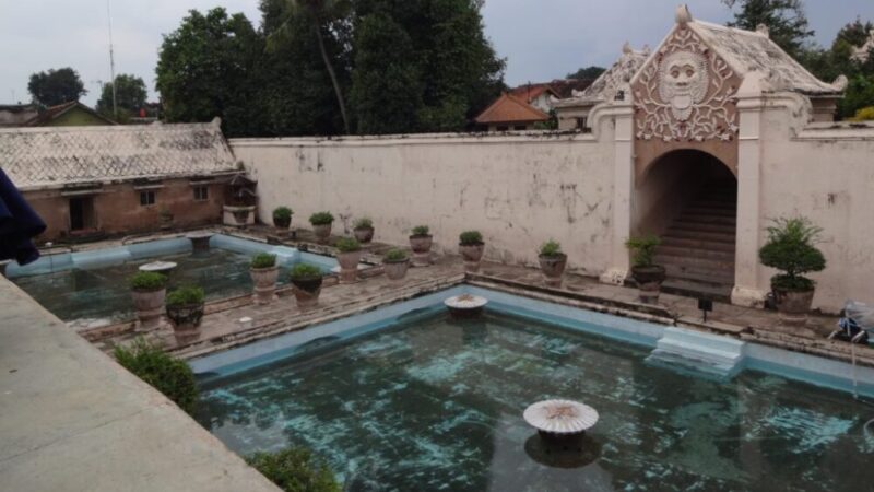 ジョグジャカルタ「タマンサリ（水の王宮）」は観光モデルコースにおすすめ 