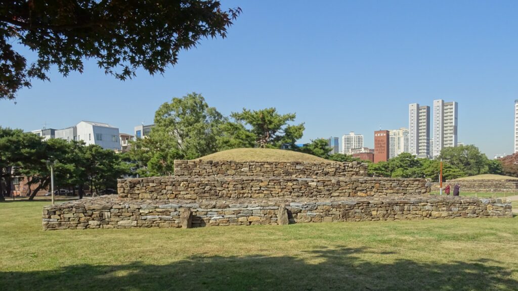 積石塚（連接積石塚）