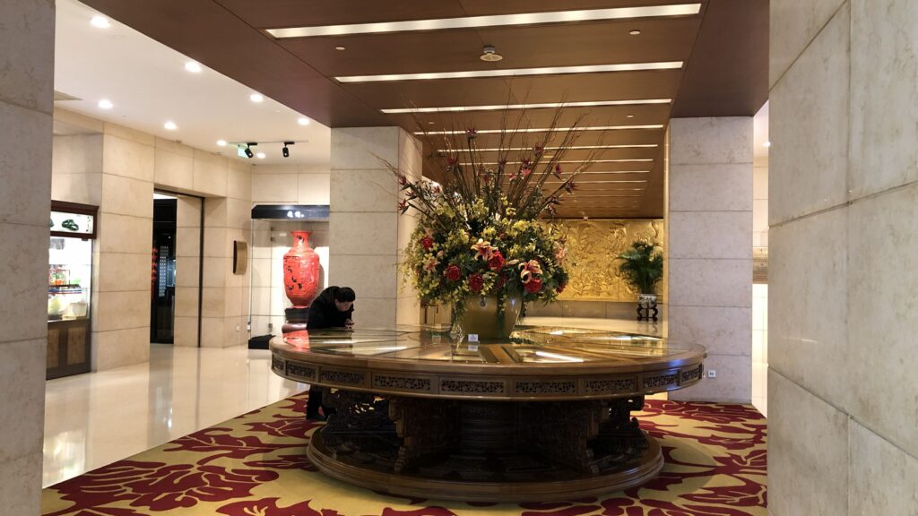 北京ホテルの玄関ホール