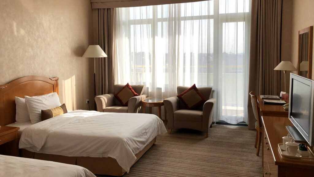 高い天井と気品あふれるインテリア