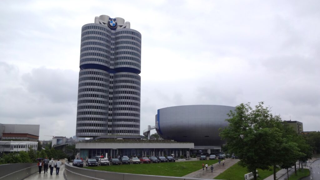 BMW博物館の見学所要時間と目的別各スポットへの行き方及び注意点