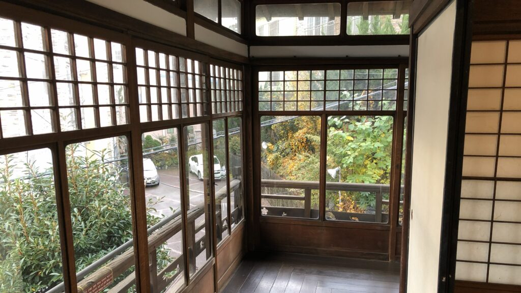 書院造の建築美と二重階段の構造