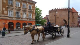 ワルシャワ旧市街の歴史地区観光！復興の街並みとモデルコース 