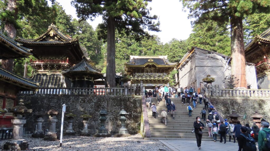 いつも観光客でにぎわう日光東照宮の陽明門